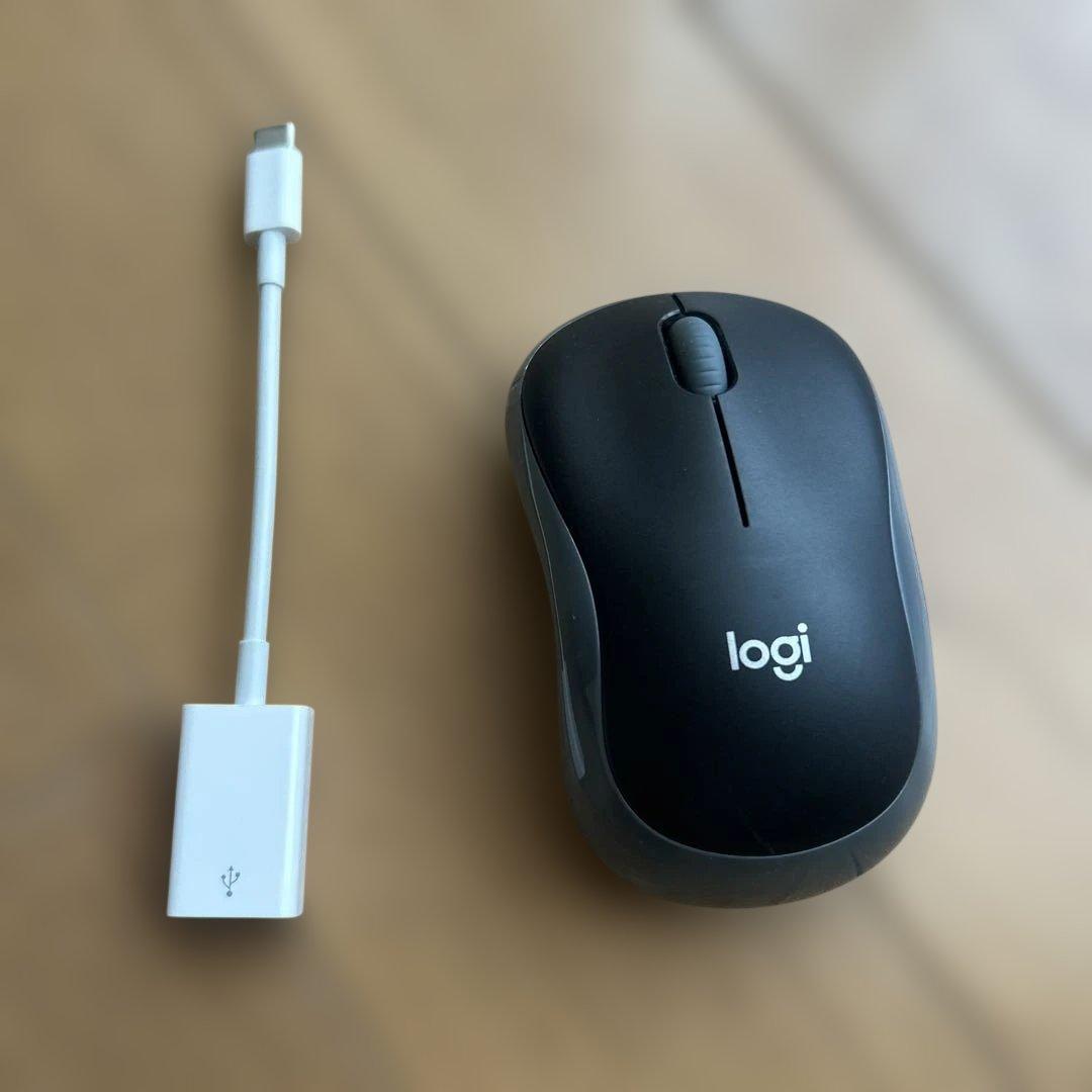 Apple MacBook シルバー　13インチ　2020年モデル