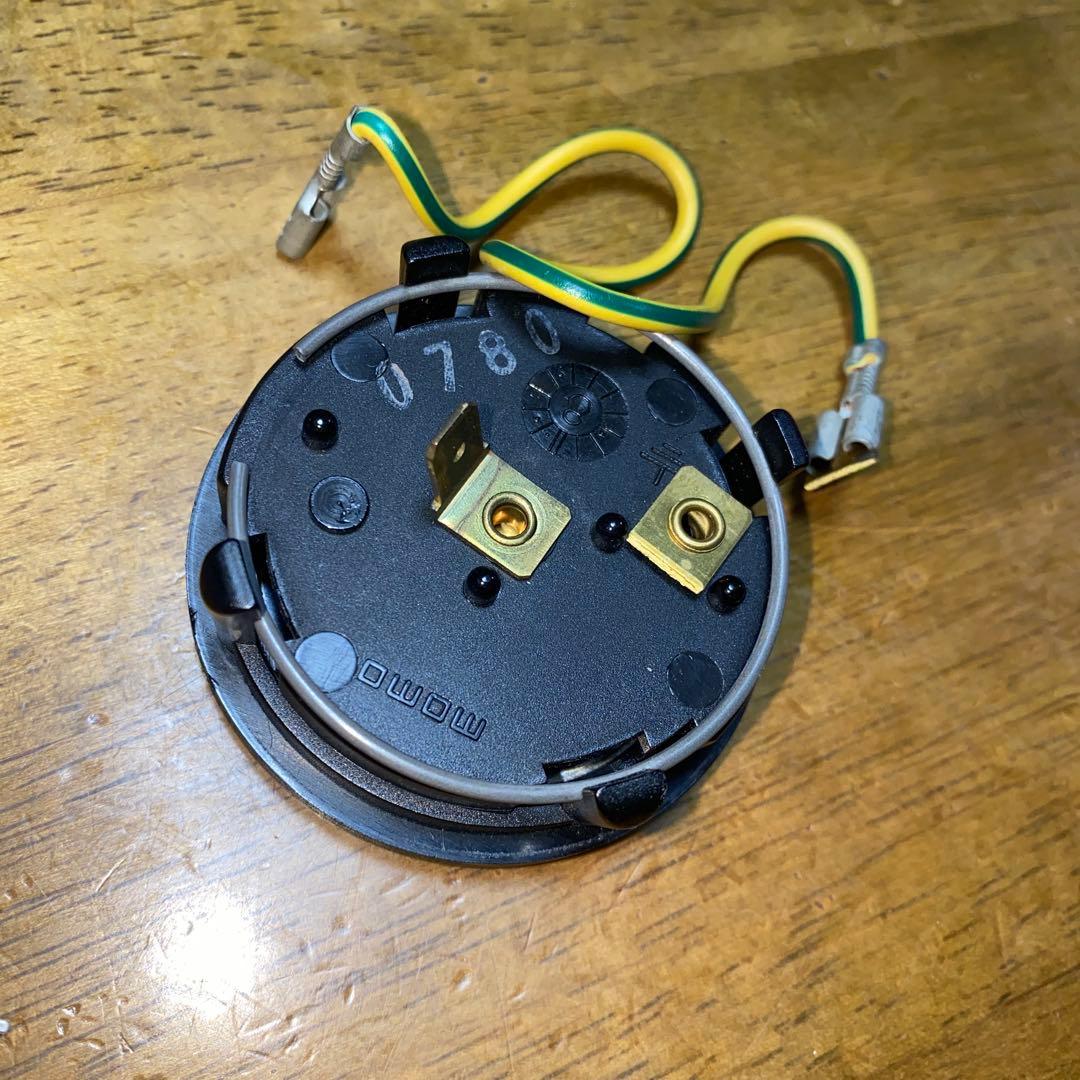 momo モモ　ステアリング コマンド　Command　黄色　イエロー