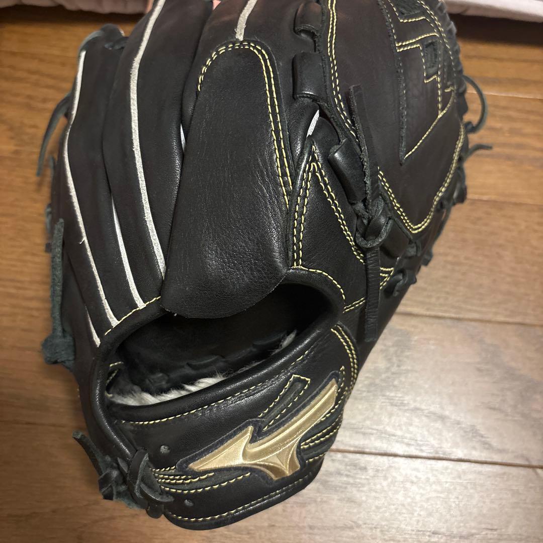 ミズノ 軟式グローブ 黒 投手
