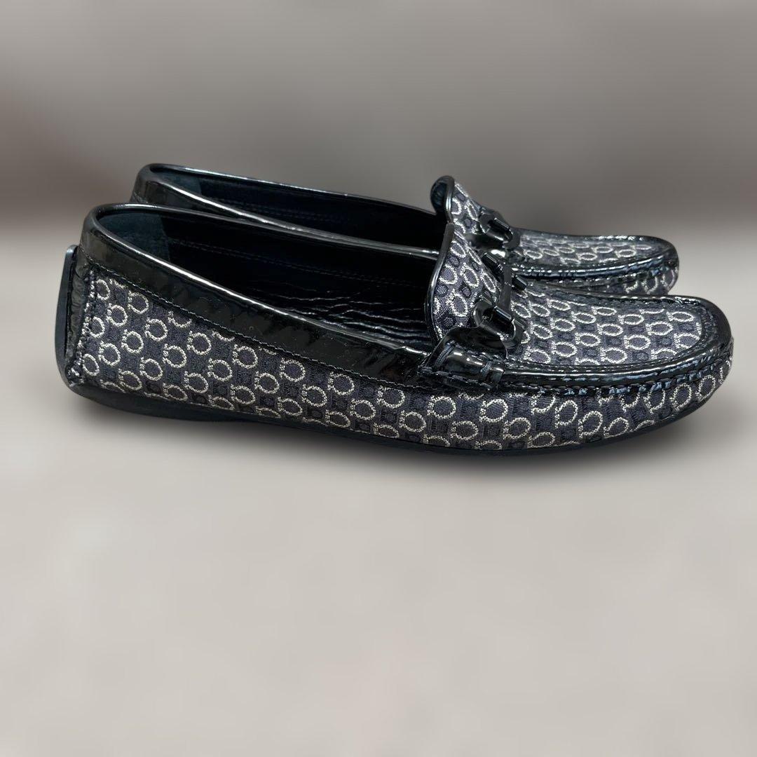 フェラガモ　ガンチーニ　ローファー