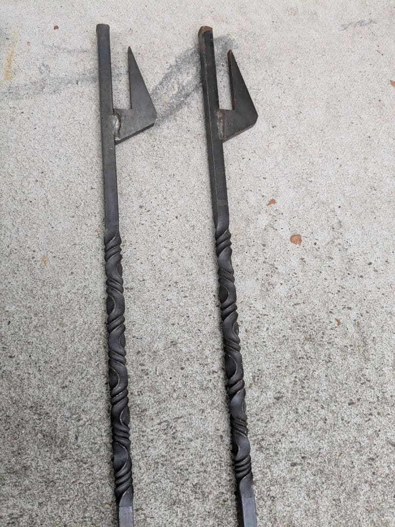 ツイストランタンハンガー　焚き火ツール　ランタンスタンド　スチール製