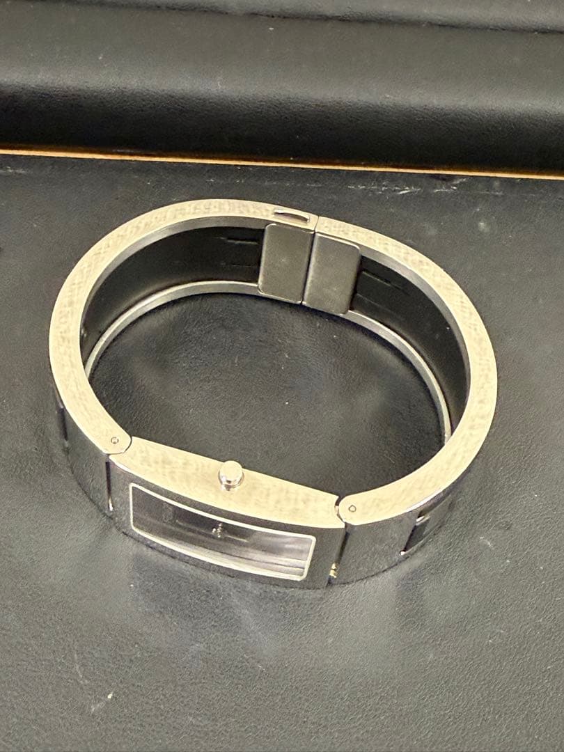 FENDI 腕時計 シルバー ブラック