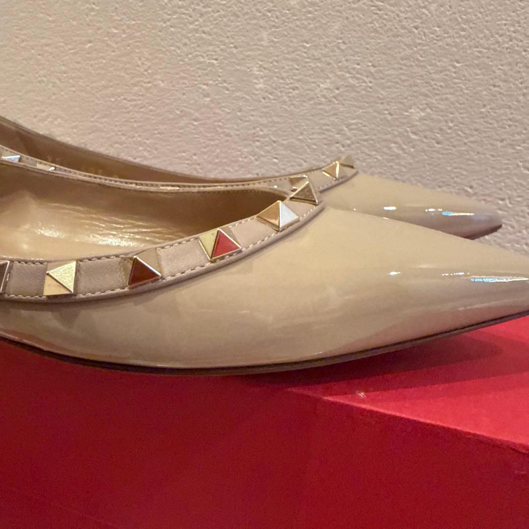 ヴァレンティノ　ロックスタッズ　エナメル　バレリーナ　フラットシューズ37ハーフ