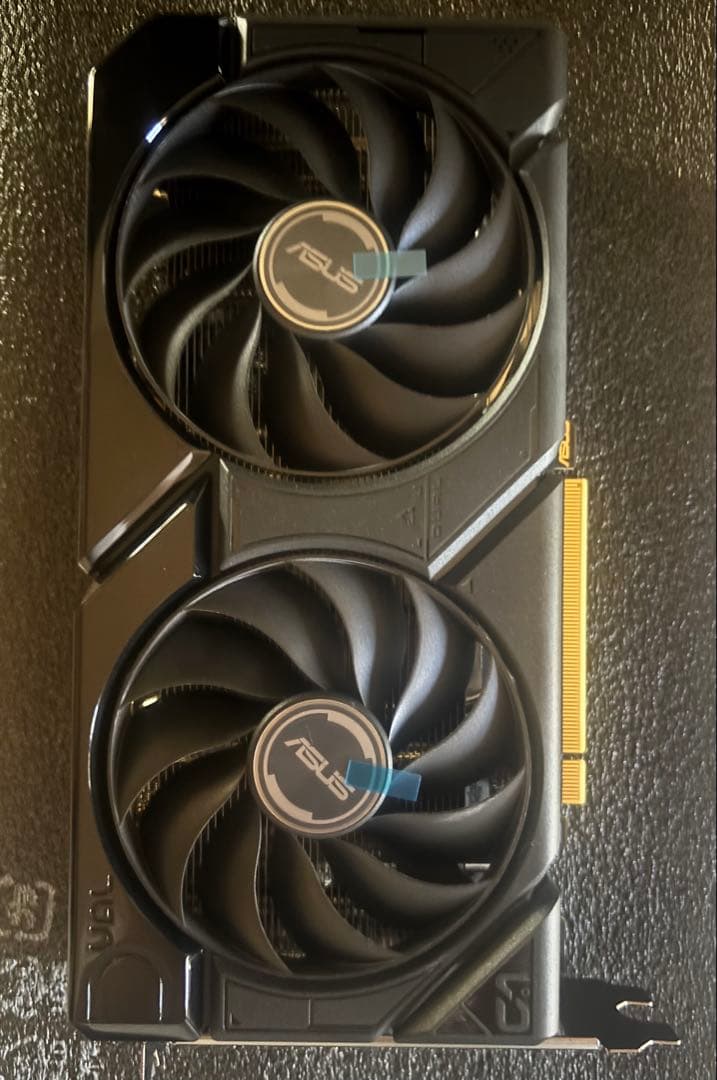 ASUS RTX 4070 SUPER 12GB動作確認済み