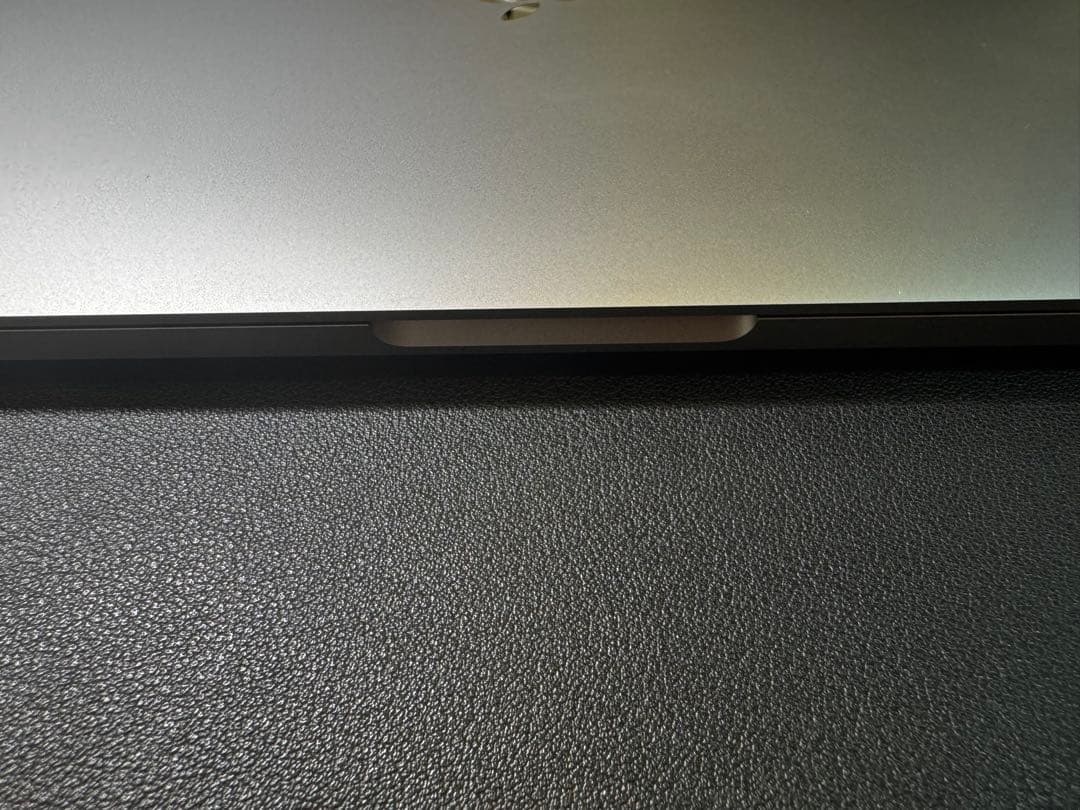 Macbook Pro 13 inch 2017 8G 256G バッテリー正常