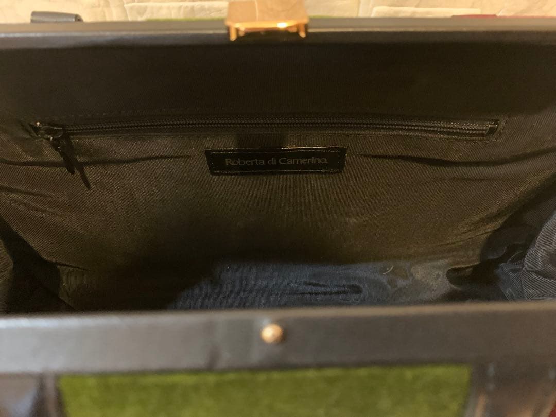 年末特別セール！ロベルタディカメリーノのハンドバッグです。