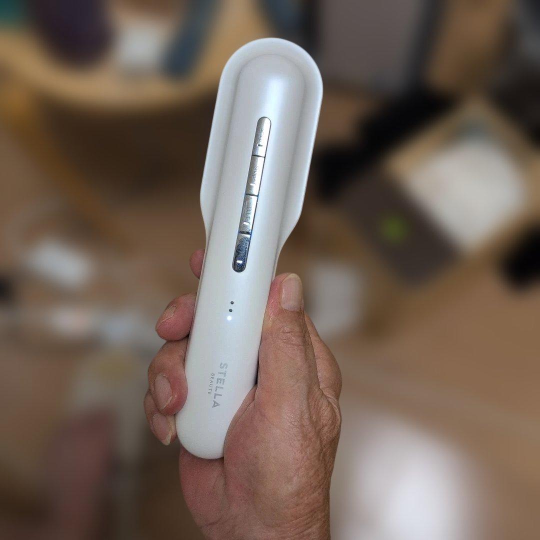 stella beaute レーザー＆EMSリフトブラシ