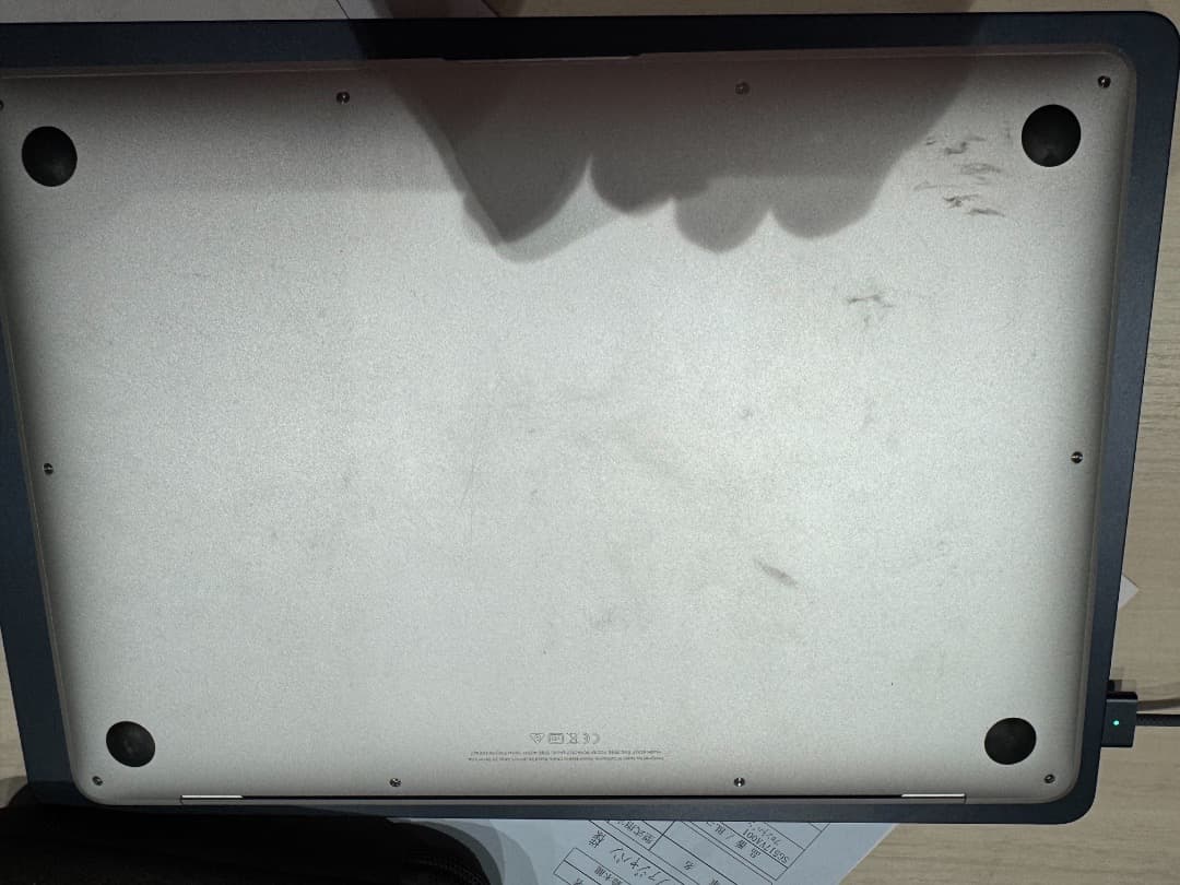 M1 MacBook Air シルバー 8GB/256GB【動作良好・箱付き】