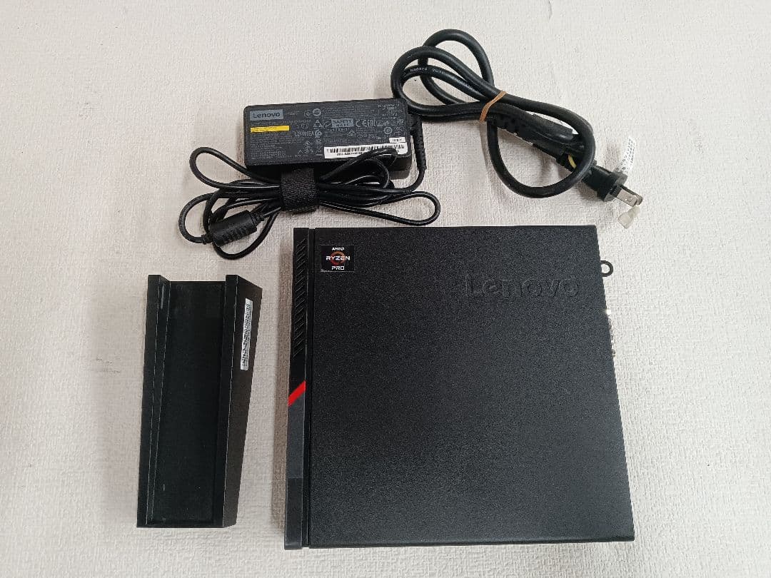 ⊕ Lenovo ThinkCentre M715q 8GB ストレージ無　特価