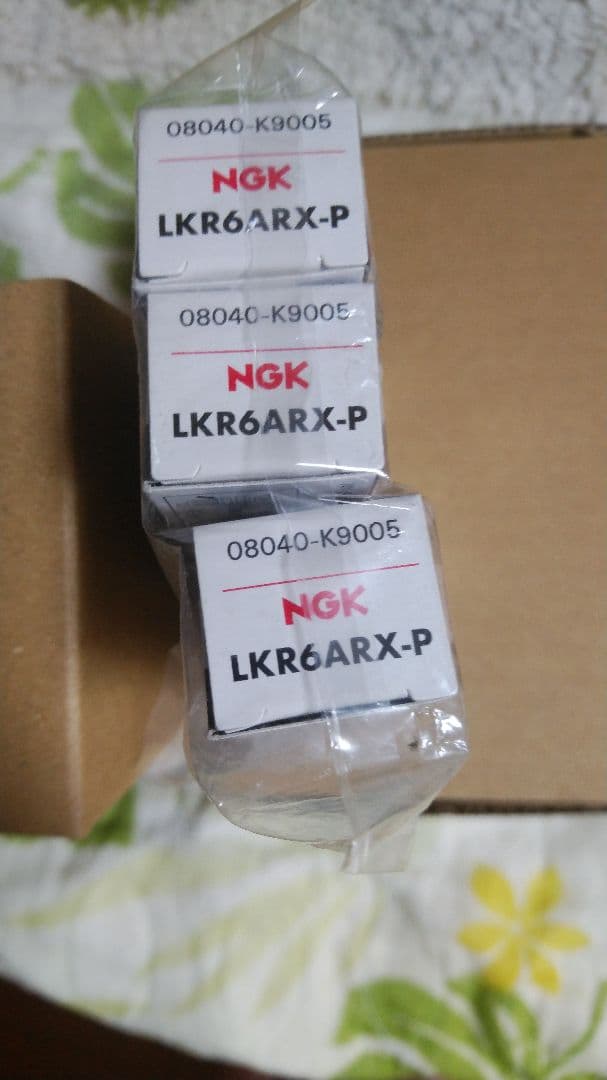 ダイハツ純正、イグニッションコイル　プラグセット