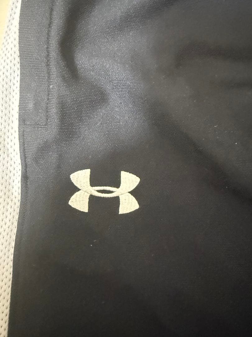 UAスポーツスタイル ピケ トラックパンツ（トレーニング/MEN）　M 長渕剛