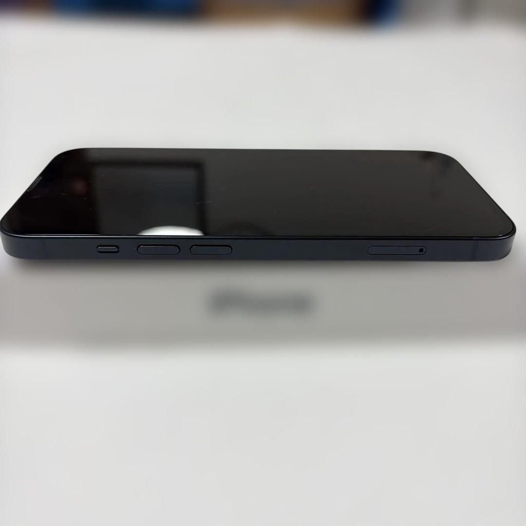 Apple iPhone 13 本体 充電ケーブル付