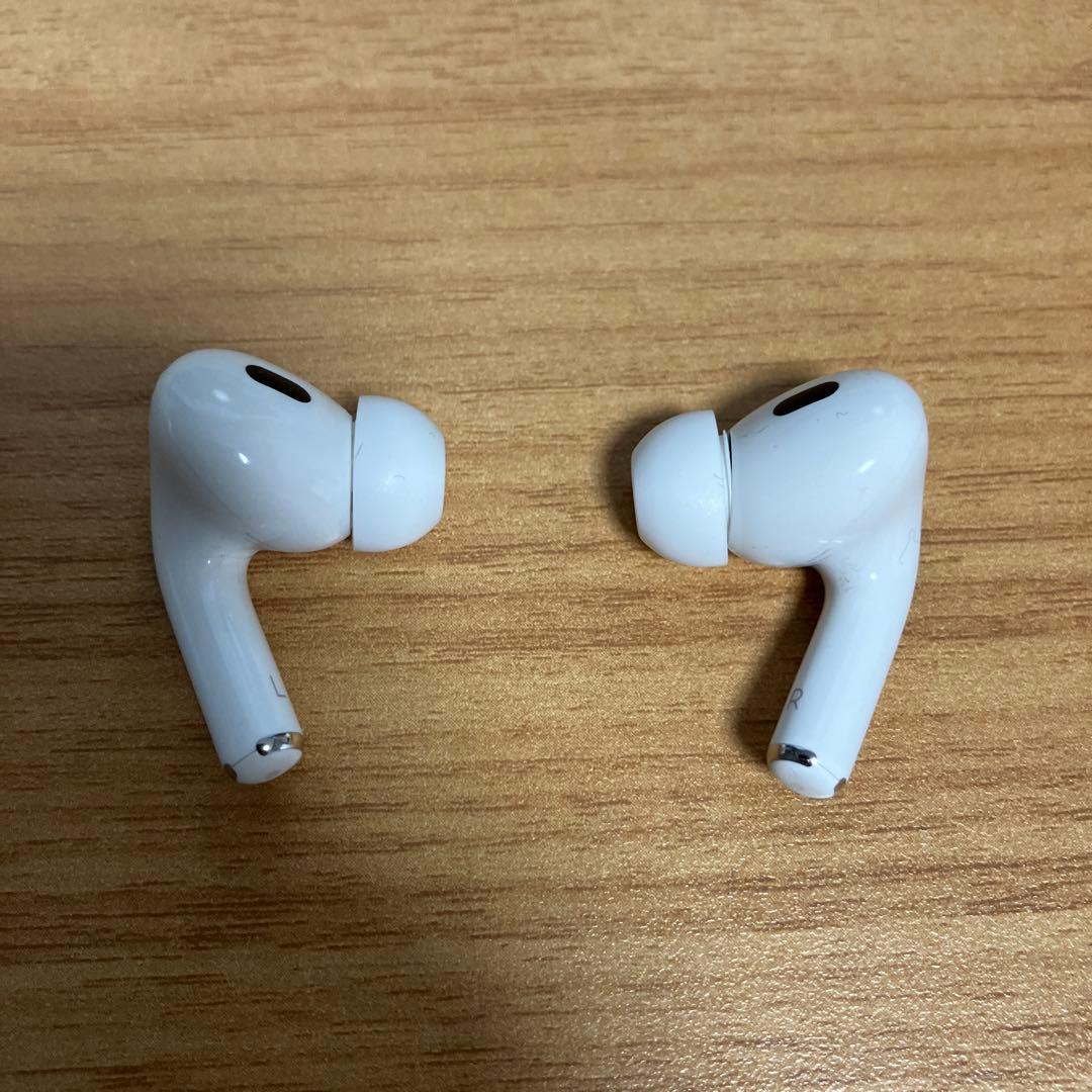 美品　Apple AirPods Pro 2 本体＋付属品＋箱