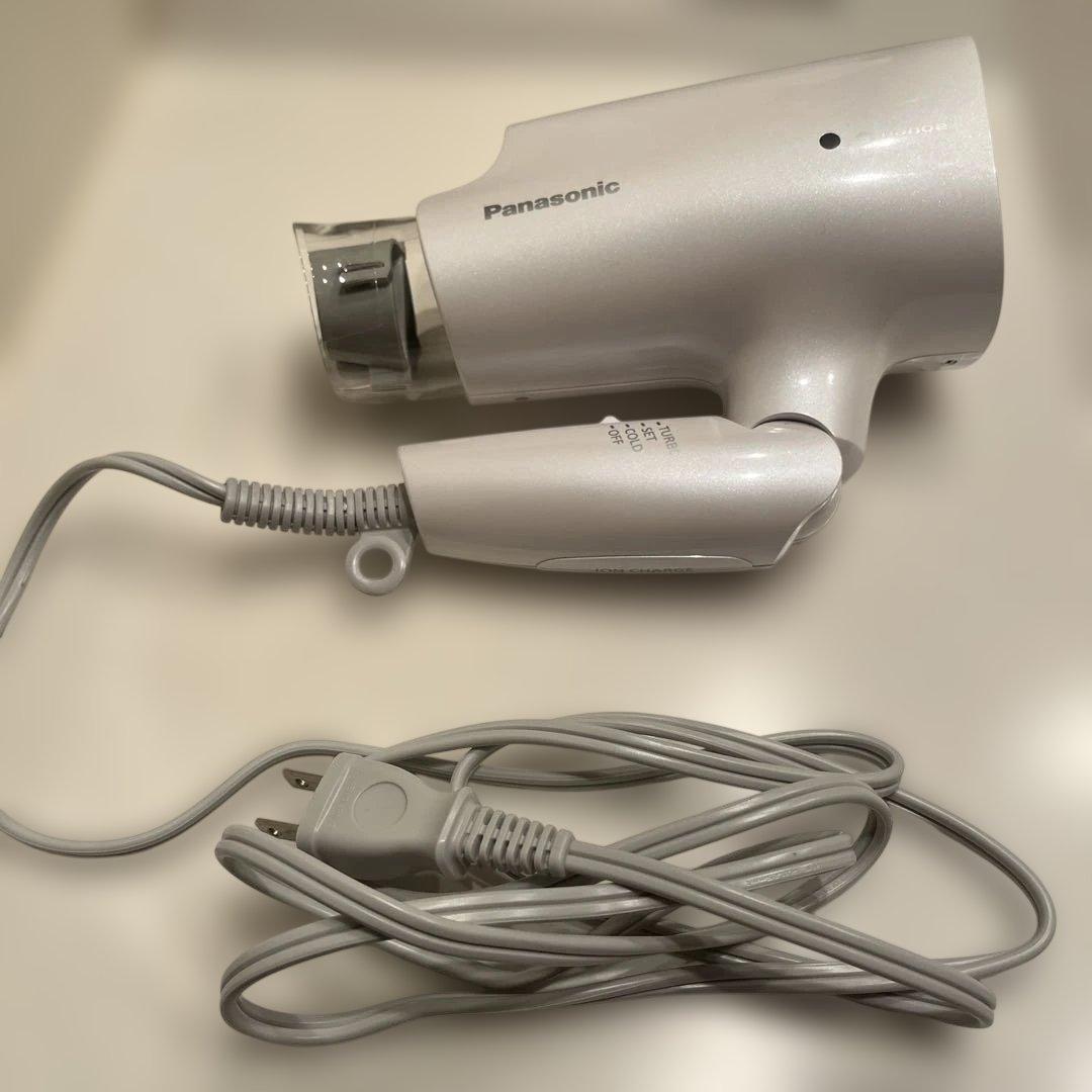 極美品パナソニック ヘアドライヤー ナノケア ナノイー 静電気抑制