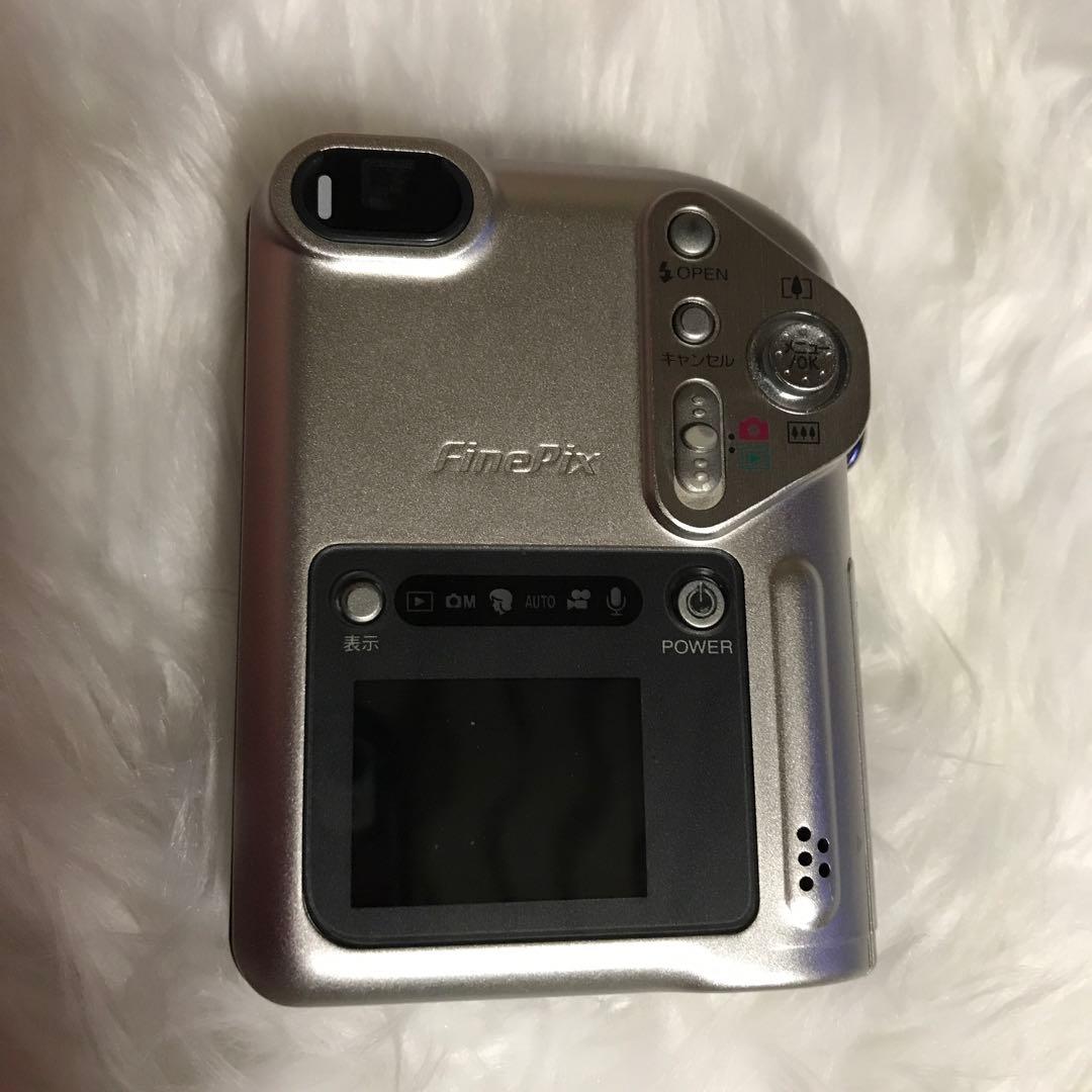 Fujifilm finepix F601 コンパクトデジタルカメラ 2台セット