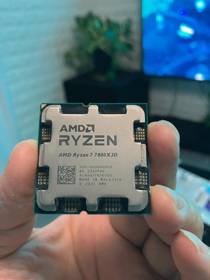 CPU AMD Ryzen 7 7800X3D プロセッサー中古