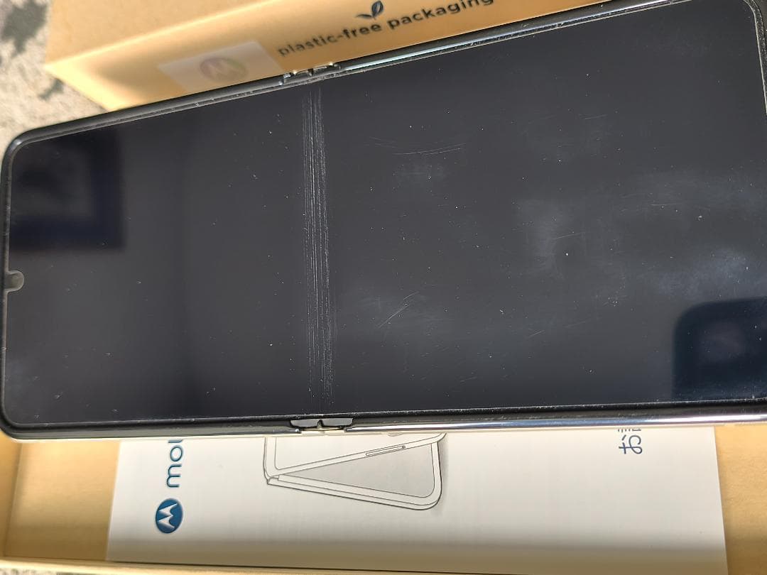 Motorola razr 40 256GB バニラクリーム