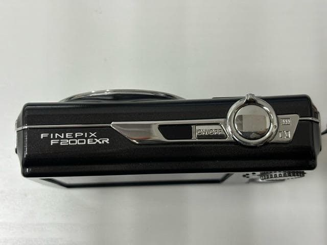 【通電確認済】FUJIFILM フジフィルム FinePix F200EXR