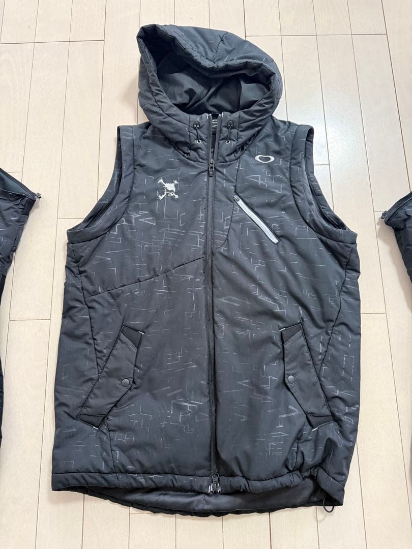 オークリー　フード付き 取り外し袖