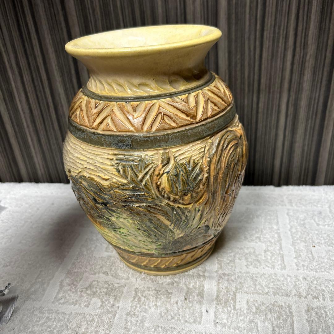 直山造 虎の彫物 花瓶 花器 陶器 レトロ 回顧趣味