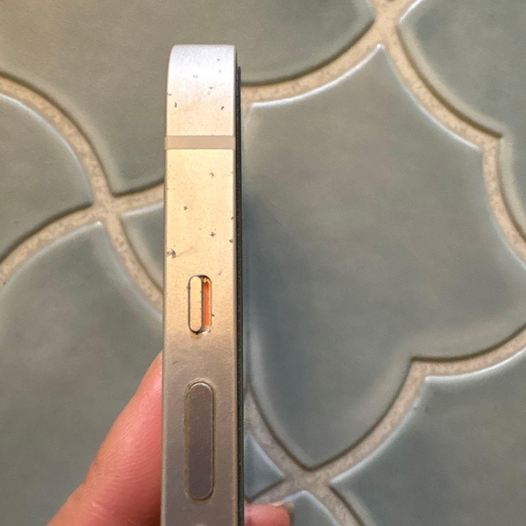 スマートフォン本体 iPhone 13