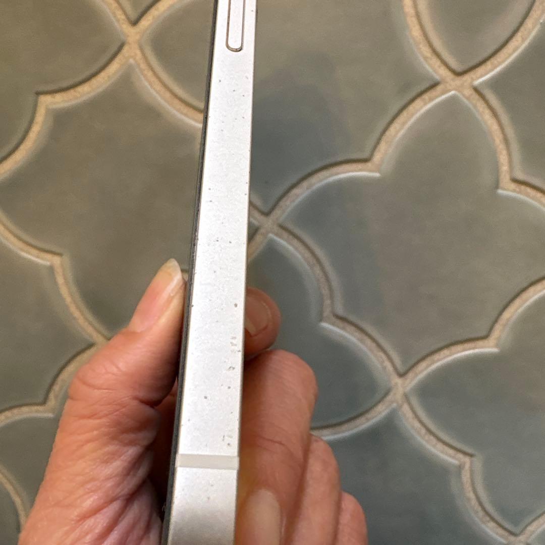 スマートフォン本体 iPhone 13