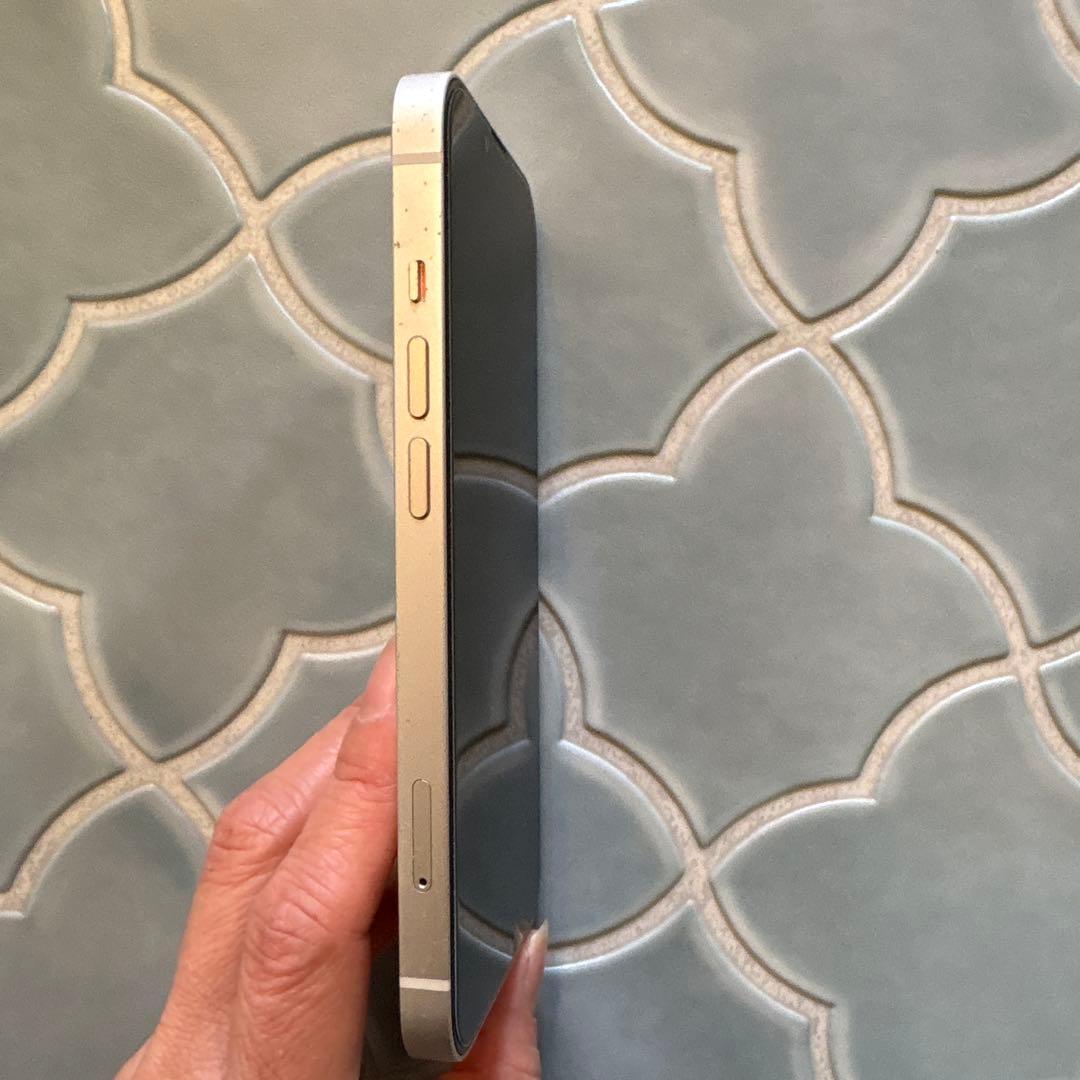 スマートフォン本体 iPhone 13