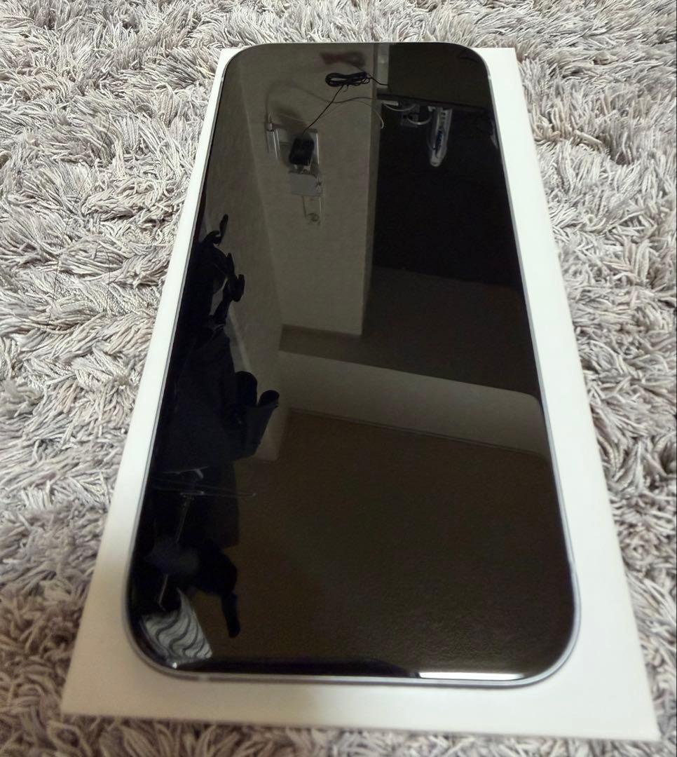 【美品】iPhone 15 256GB ブルー　SIMフリー