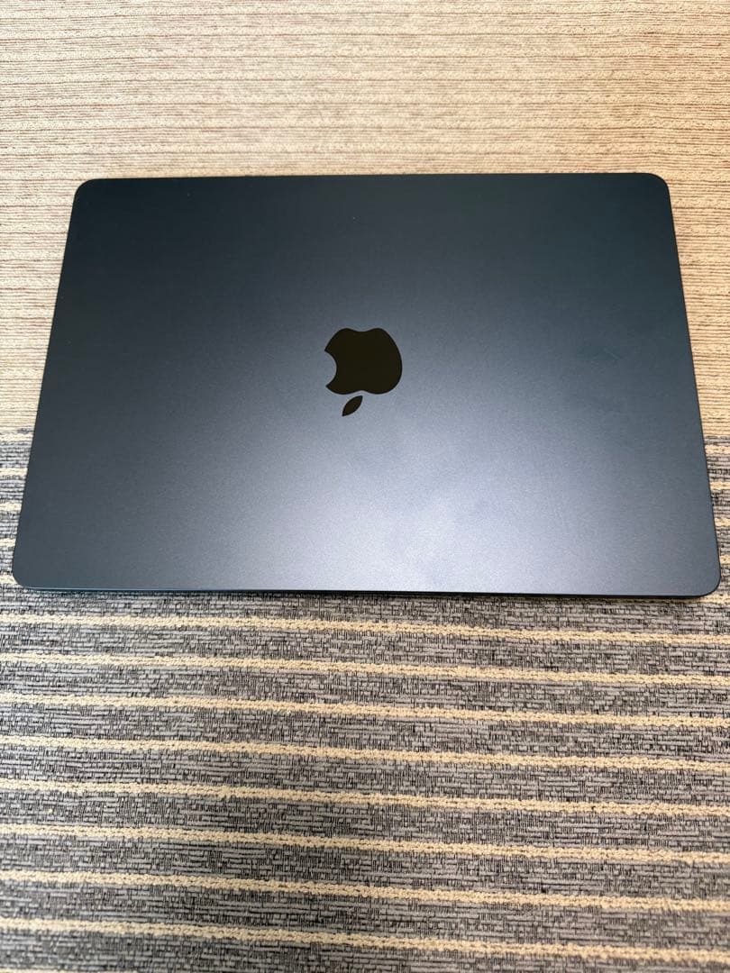 MacBook Air M2 スペースブラック　256gb メモリ8g美品