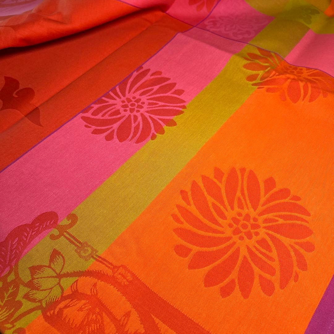 Jacquard 花模様テーブルクロス