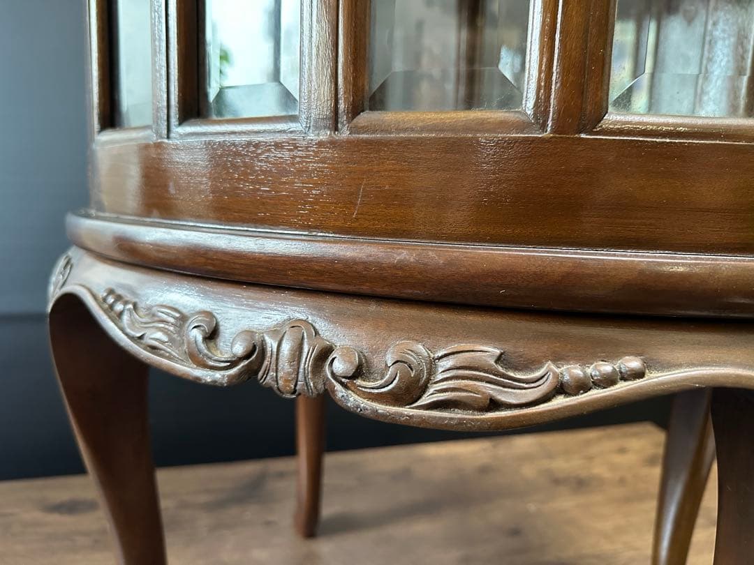 英国アンティーク　ティーキャビネット