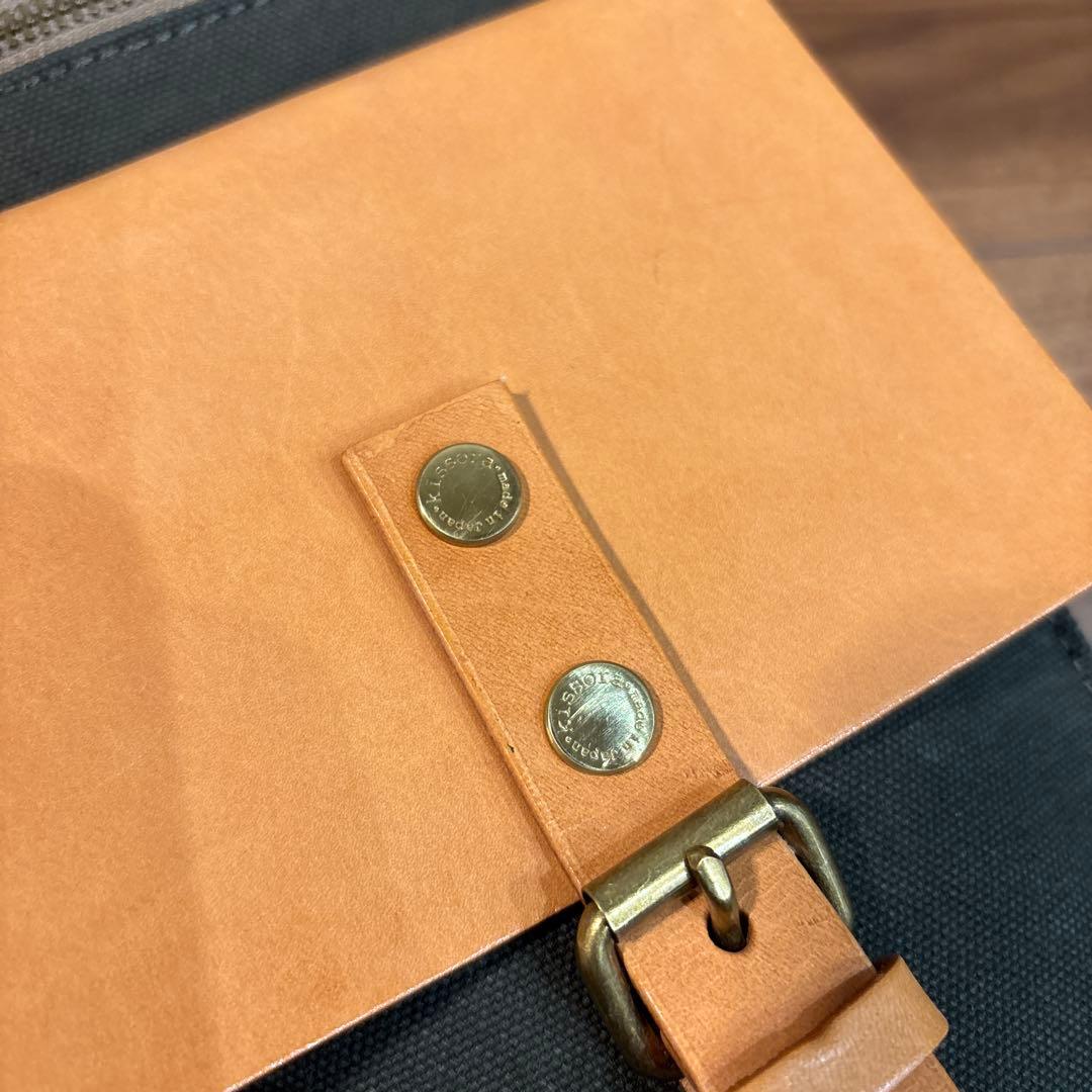 【極美品】キソラ kissora 帆布キャンパス×レザー ボディーバッグ