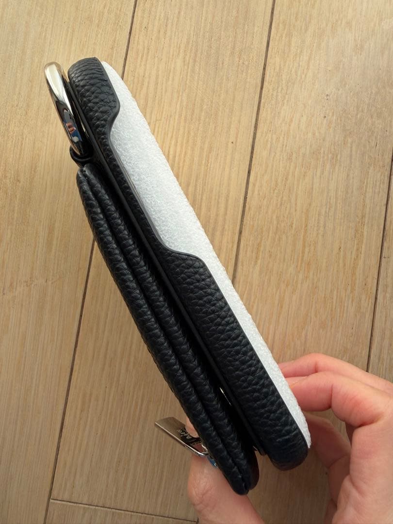 【未使用品】ajew iPhone16 ショルダーストラップ付ケース