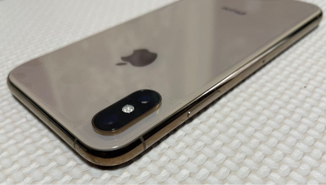 iPhone Xs Gold 256 GB SIMフリー　値下げ中