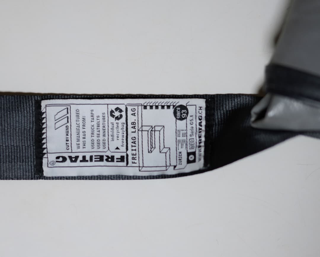 1620　FREITAG F11 LASSIE