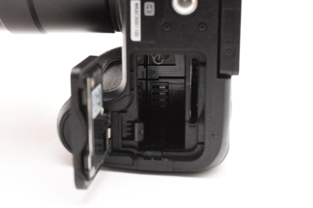 Panasonic LUMIX DMC-FZ300 シャッター数4596回