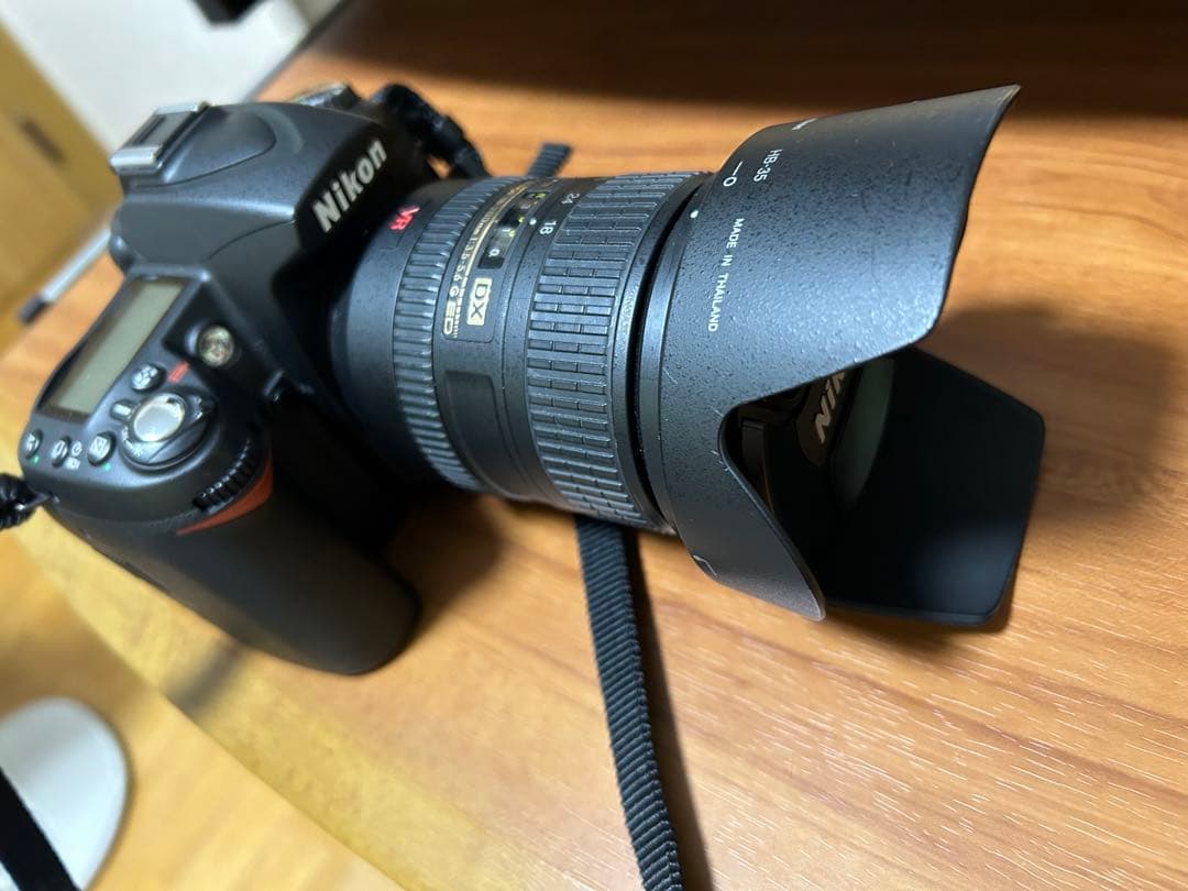 Nikon D90と18-200mmレンズのセット
