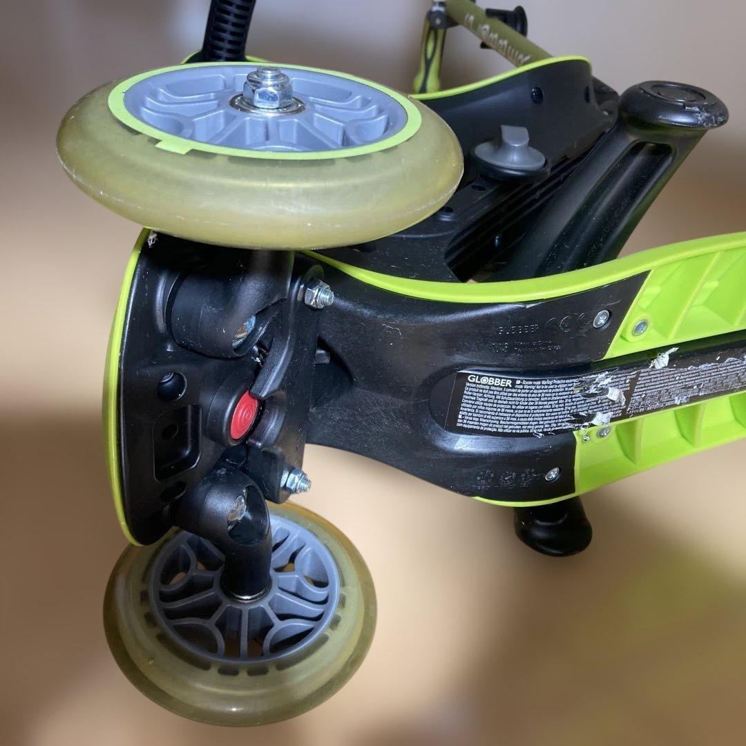 GLOBBER 調整可能な三輪車 イエローグリーン