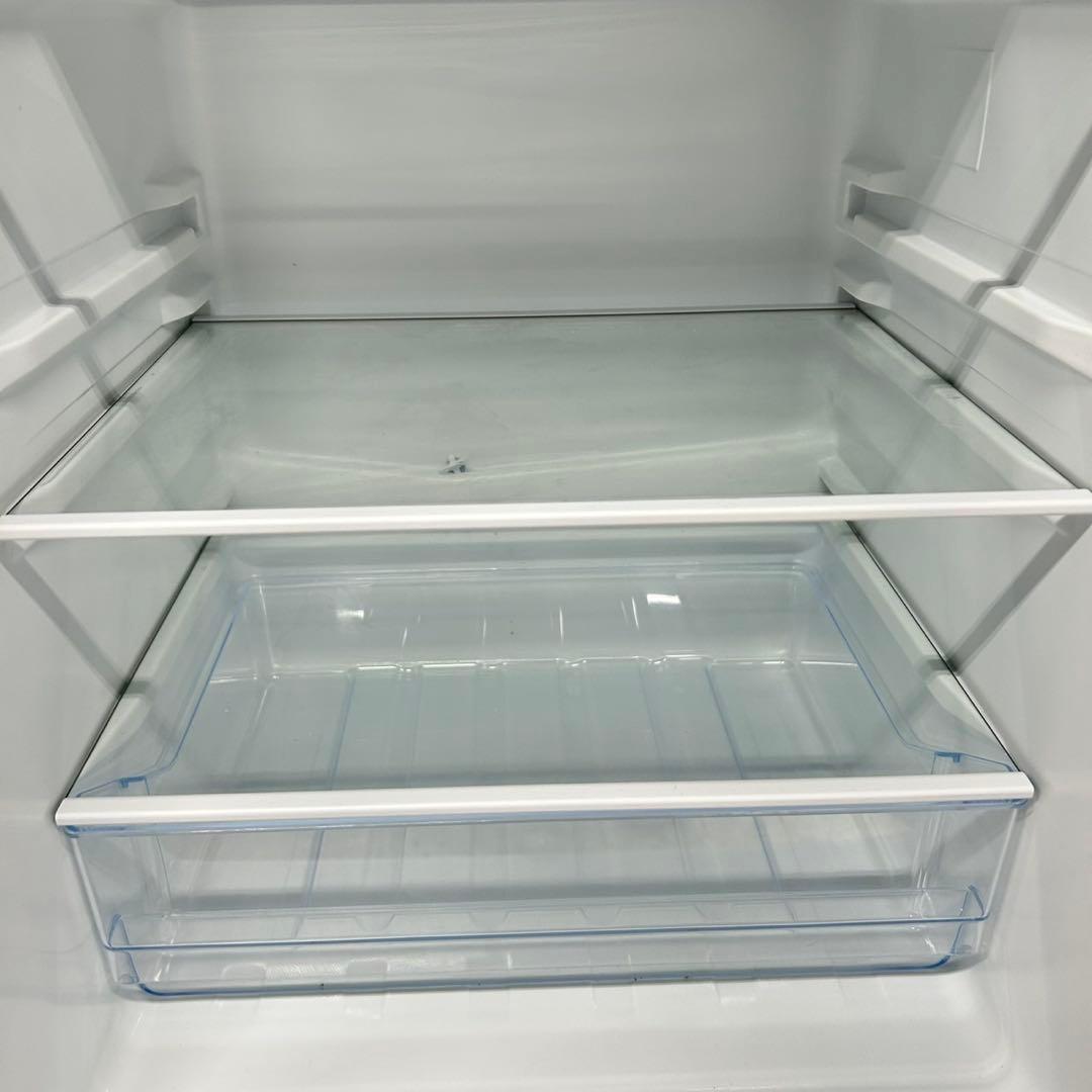 534 関東圏対応　冷蔵庫　200L弱　一人暮らし　小型　美品　保証込　ホワイト