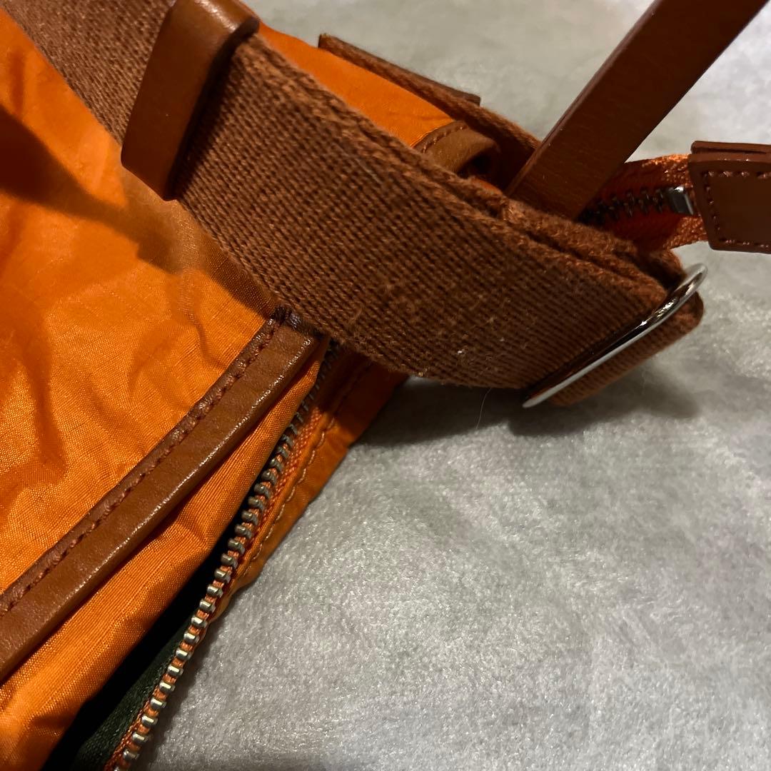 ヴィヴィアン　ショルダーバック