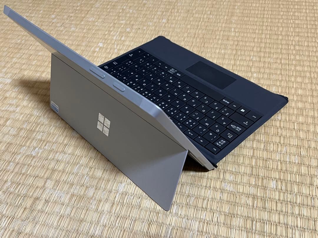 Microsoft Surface（LTE）+ キーボード + ACアダプター