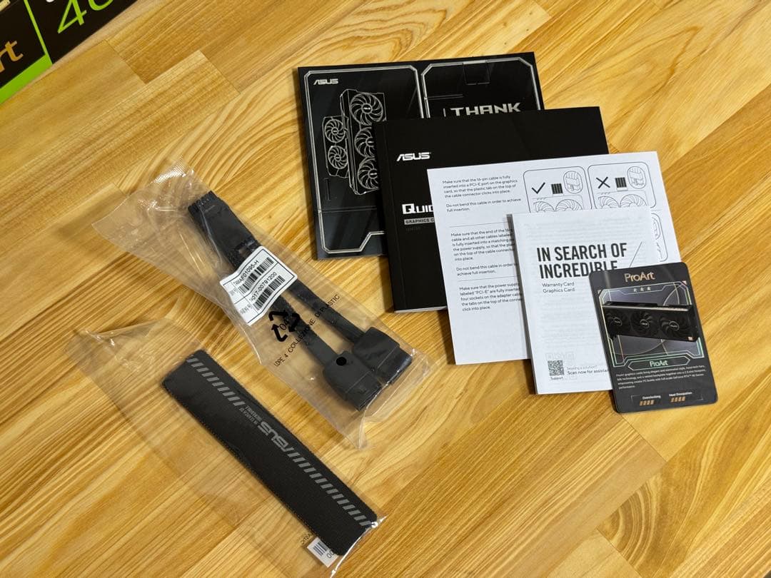 ASUS ProArt RTX 4070 SUPER 12GB ほぼ未使用
