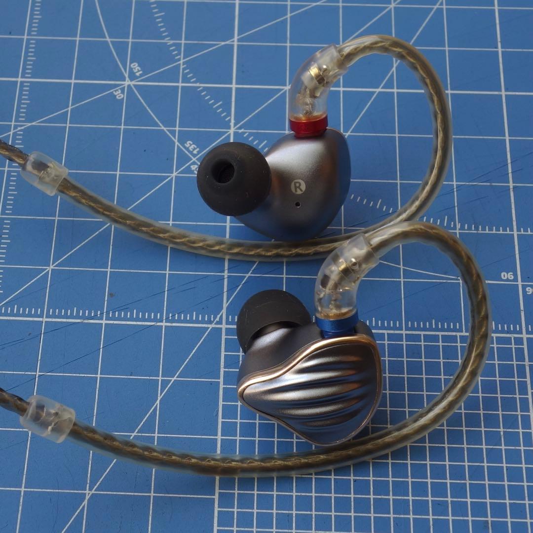 イヤホン FiiO FH5