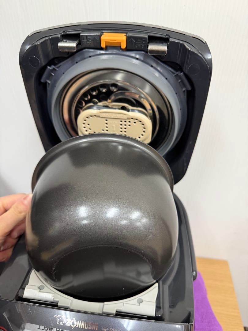 ZOJIRUSHI 象印 圧力IH炊飯器NP-RN05 0.5/3合2024年製