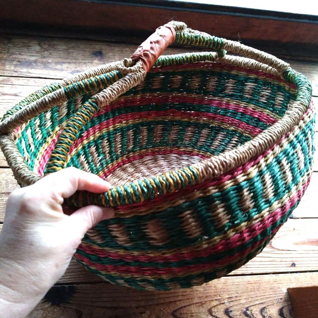 大きなバスケット　アフリカン雑貨　アフリカンバスケット　編みかご