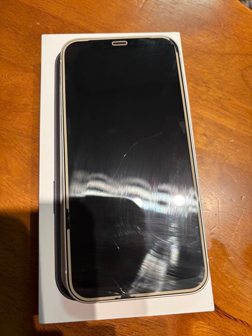 Apple iPhone 12 64G iFaceアクセサリー＋ショルダー付き