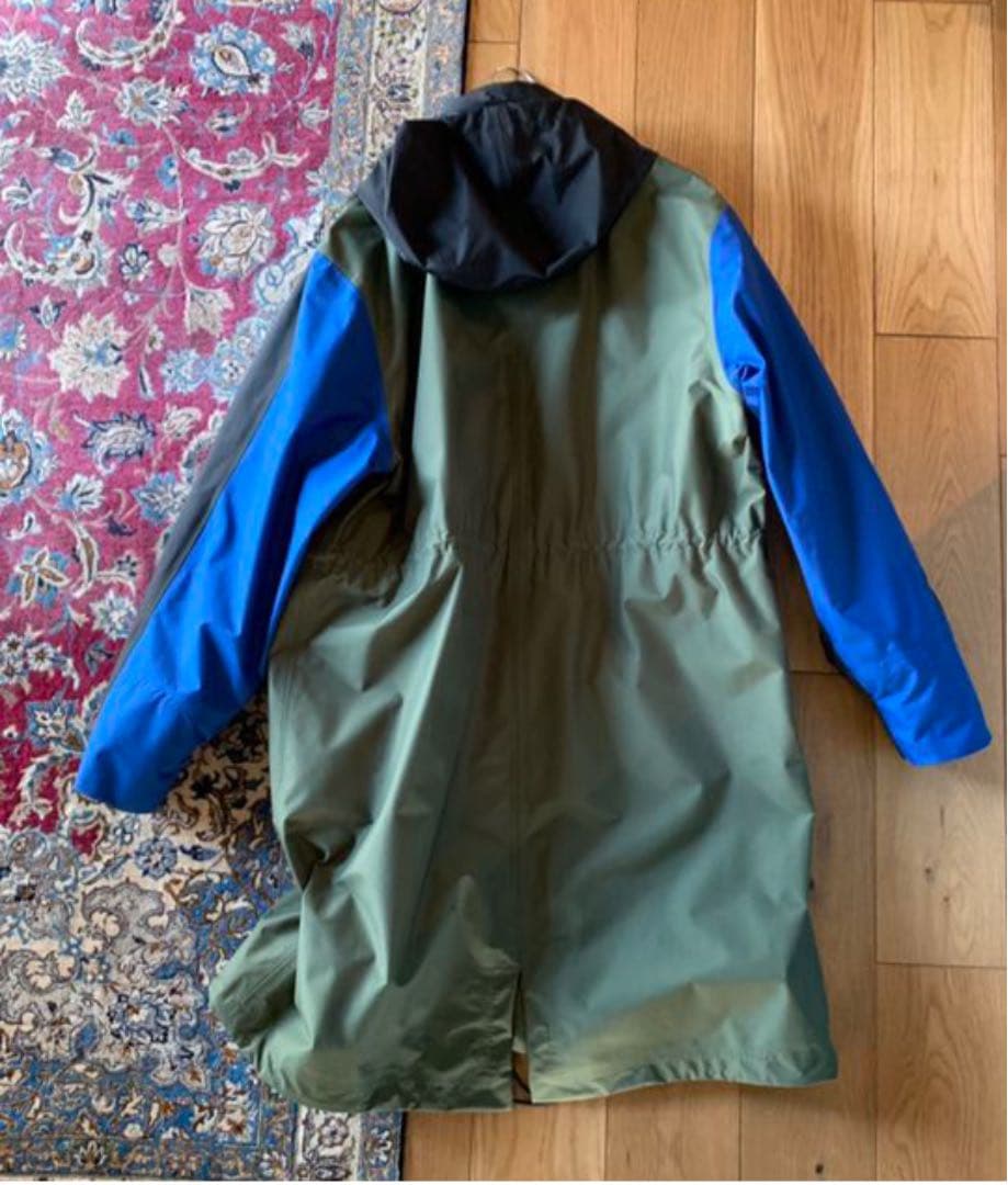 美品！大人気LOEWEのナイロンロングジャケット