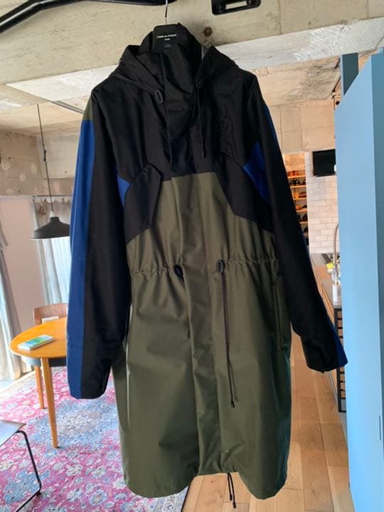 美品！大人気LOEWEのナイロンロングジャケット