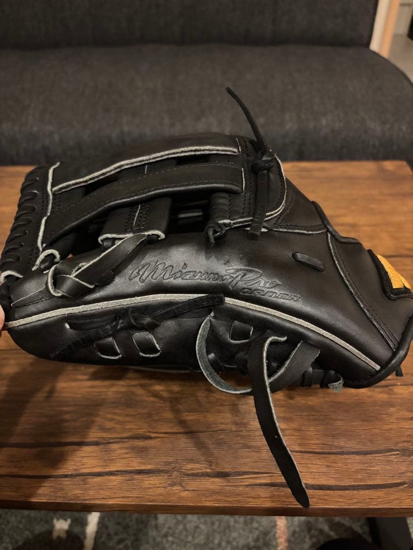 ハ*ー様 ミズノプロ（ビックM）軟式オーダーグローブ ブラック 左投げ用