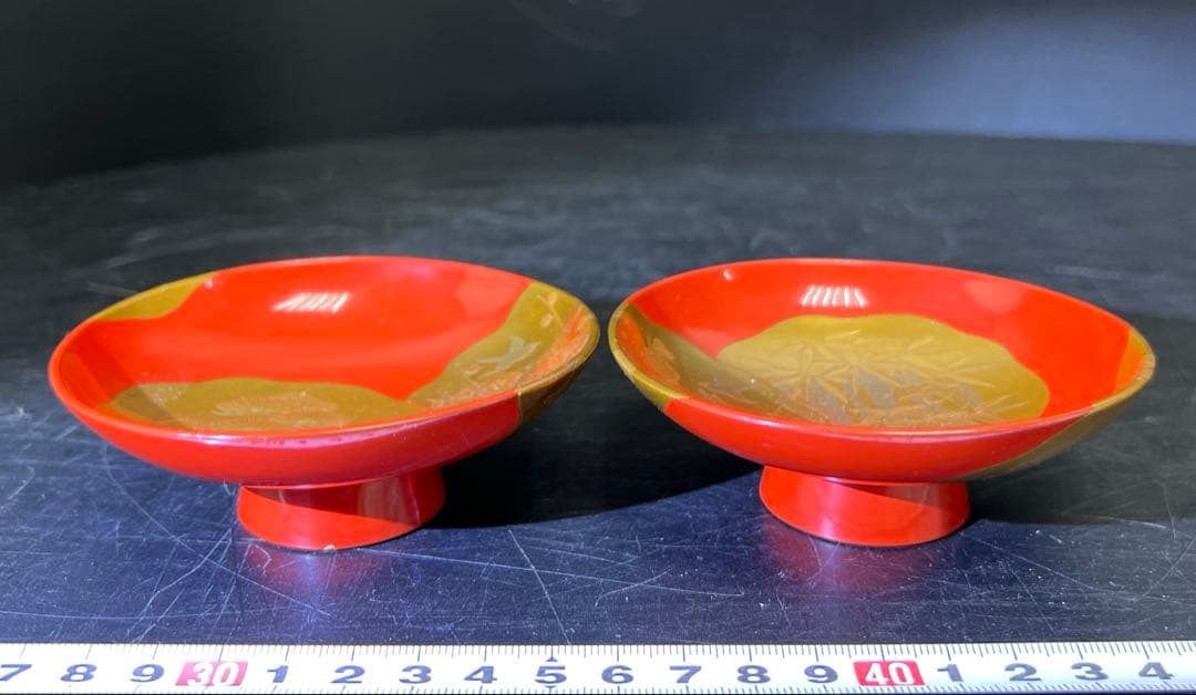 上手　盛蒔絵盃一対　木箱付　直径9.8㎝　東Y7-1125☆2F